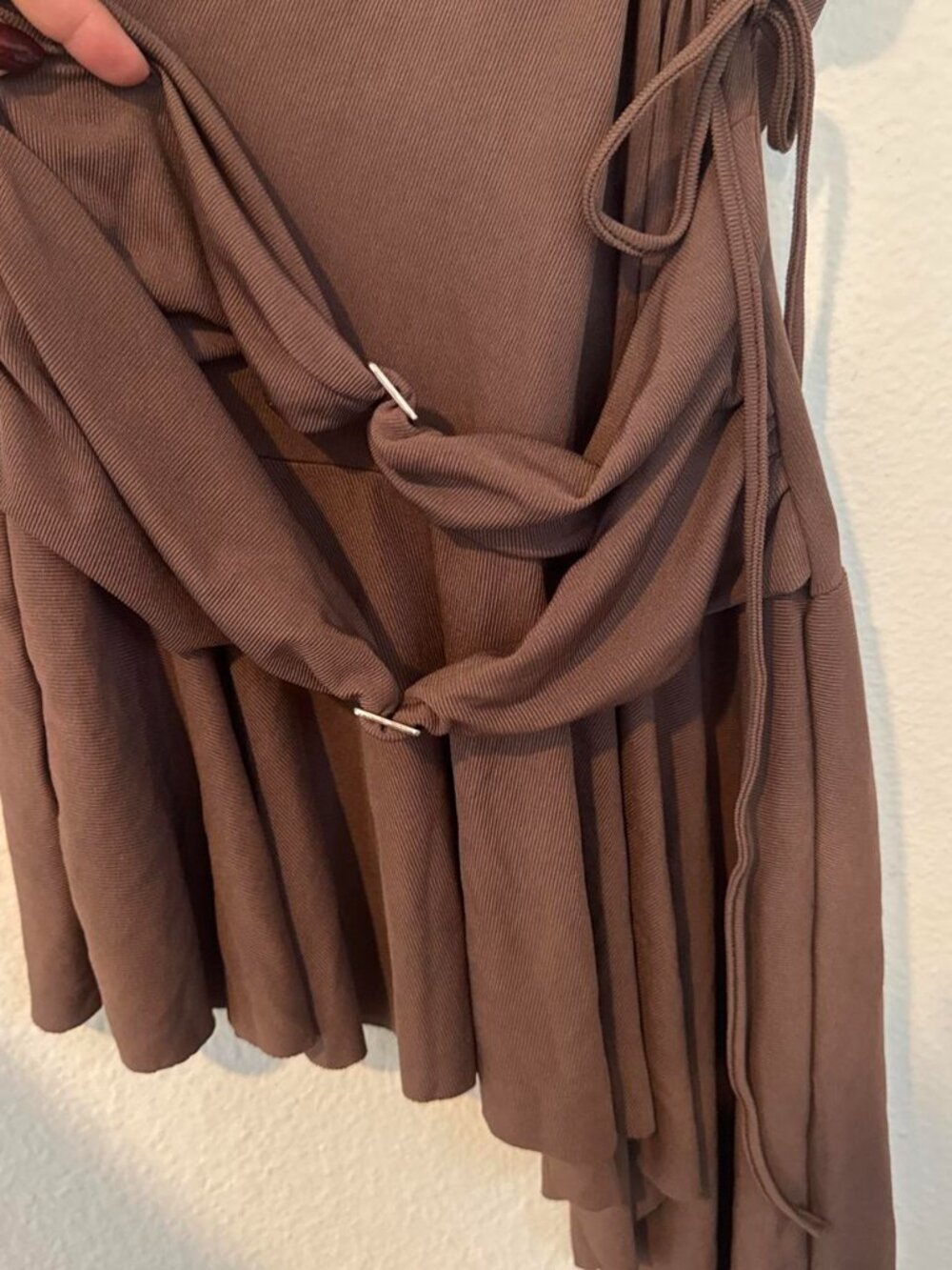 Y2K Brown mini dress with ruched detailing and asymmetrical hem - Picture 2 of 3
